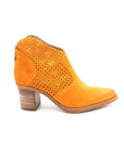 Summer boots in orange tones.
